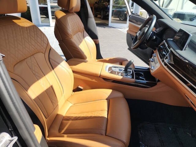 2022 BMW 7 Series 740i xDrive