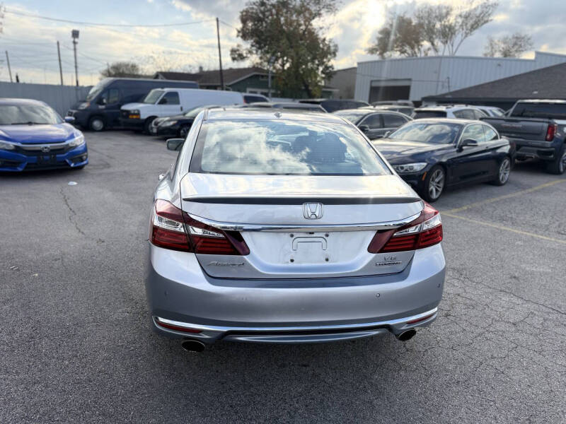 2017 Honda Accord Touring