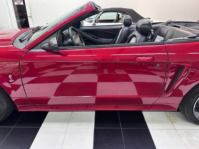 2001 Ford Mustang SVT Cobra