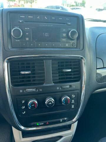 2015 Dodge Grand Caravan American Value Package