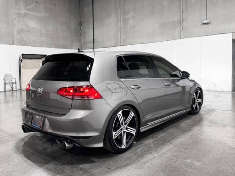 2017 Volkswagen Golf R 4Motion