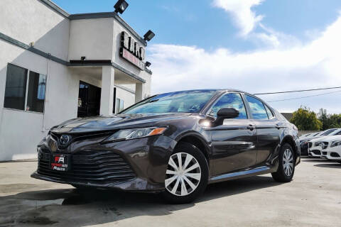 2018 Toyota Camry Hybrid for sale at Fastrack Auto Inc in Rosemead CA