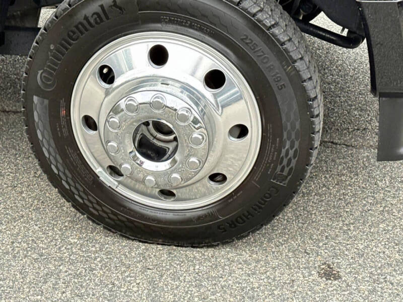 2025 Ford F-450 Super Duty Lariat