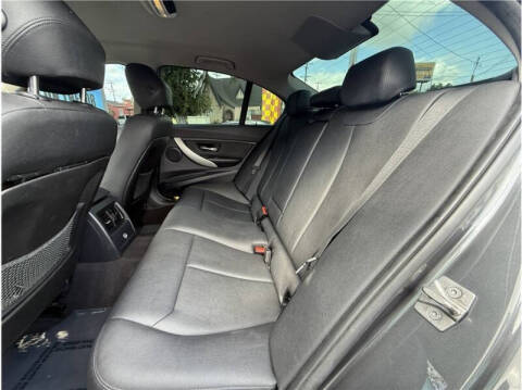 2013 BMW 3 Series 328i