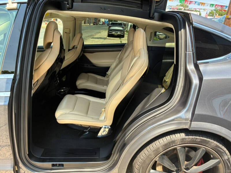 2016 Tesla Model X