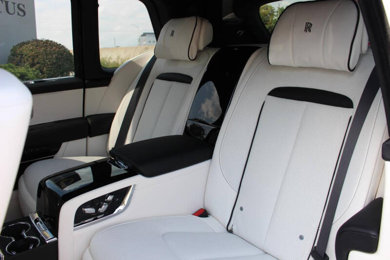 2023 Rolls-Royce Cullinan