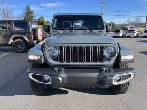 2024 Jeep Gladiator Sport S