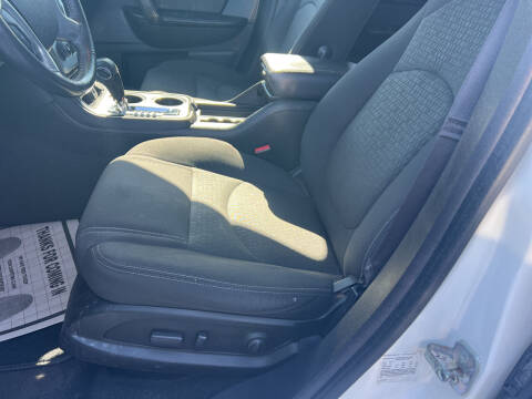 2015 GMC Acadia SLE-2