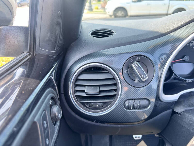 2013 Volkswagen Beetle Convertible Turbo PZEV