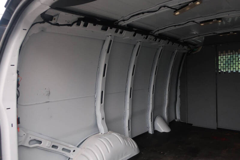 2016 Chevrolet Express 2500