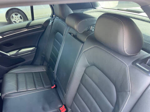 2015 Volkswagen Golf R