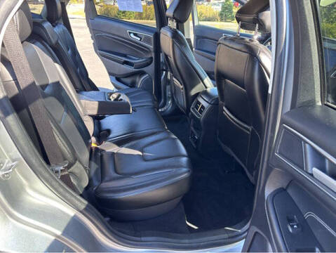 2021 Ford Edge Titanium