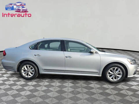 2017 Volkswagen Passat 1.8T S