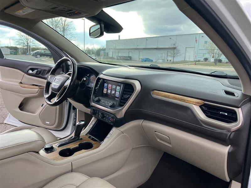 2017 GMC Acadia Denali