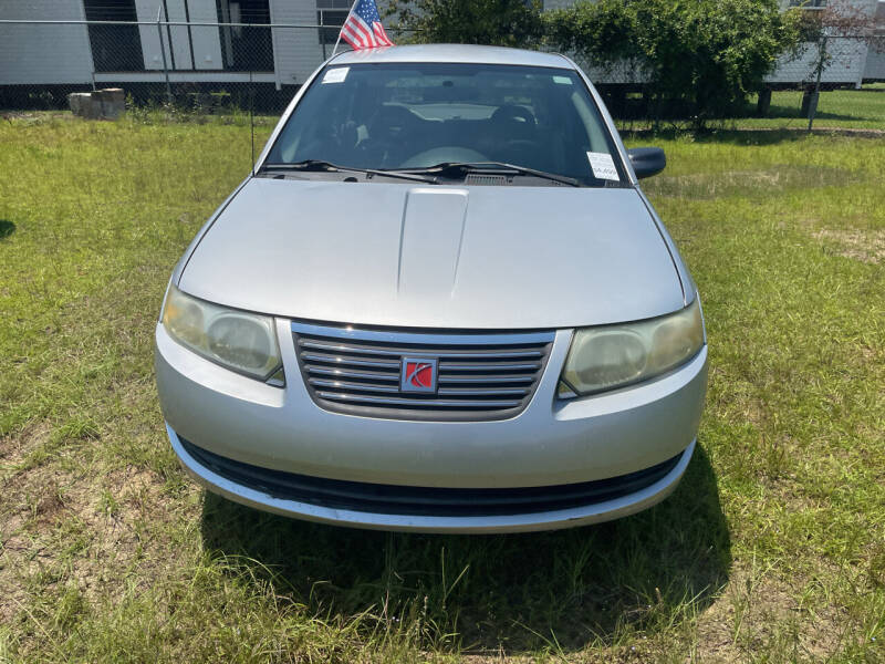 2005 Saturn Ion 1