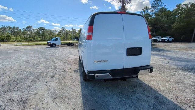 2025 Chevrolet Express 2500