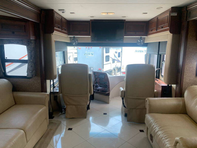 2013 Freightliner MH Chassis