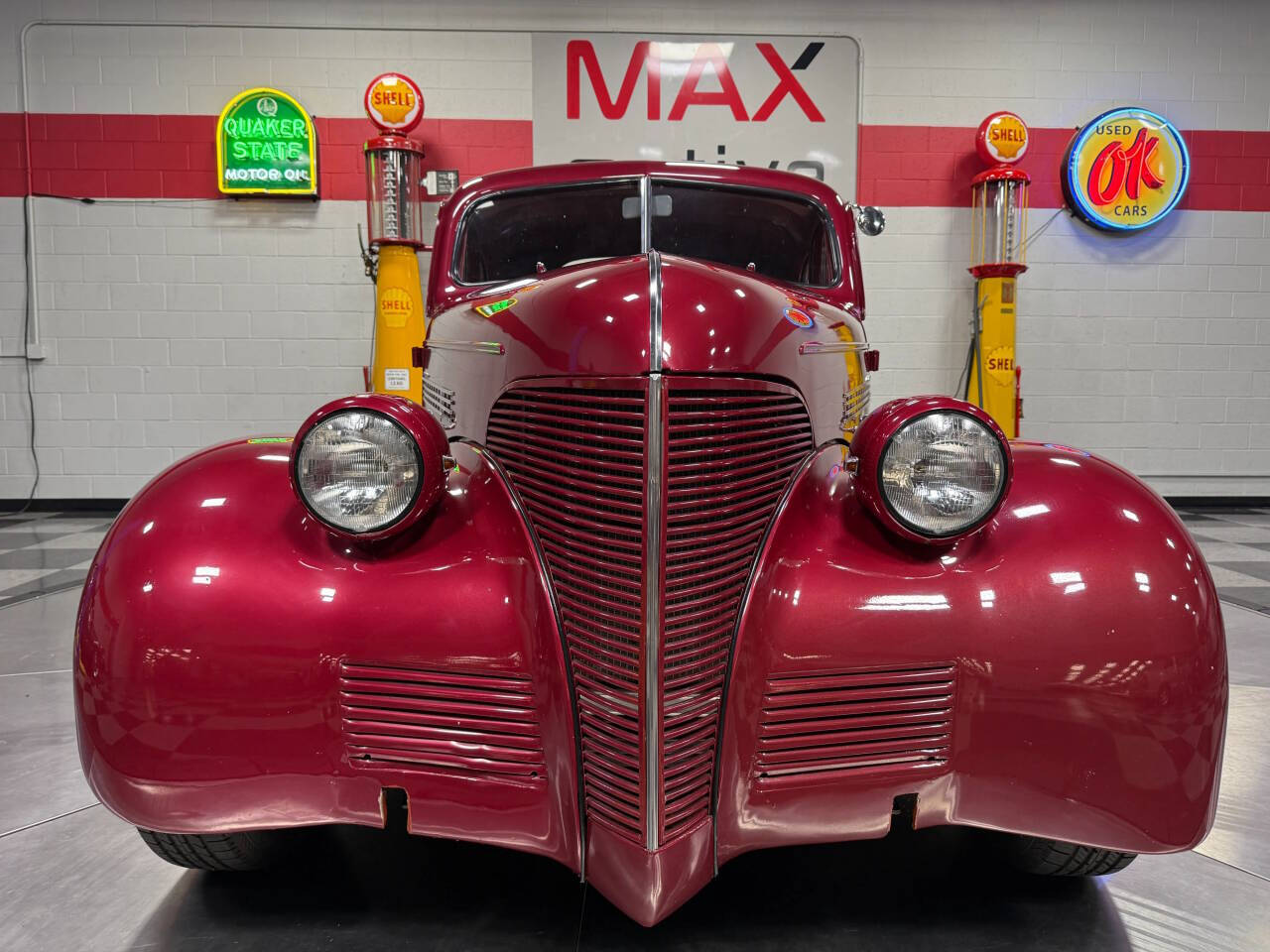 1939 Chevrolet Coupe 36