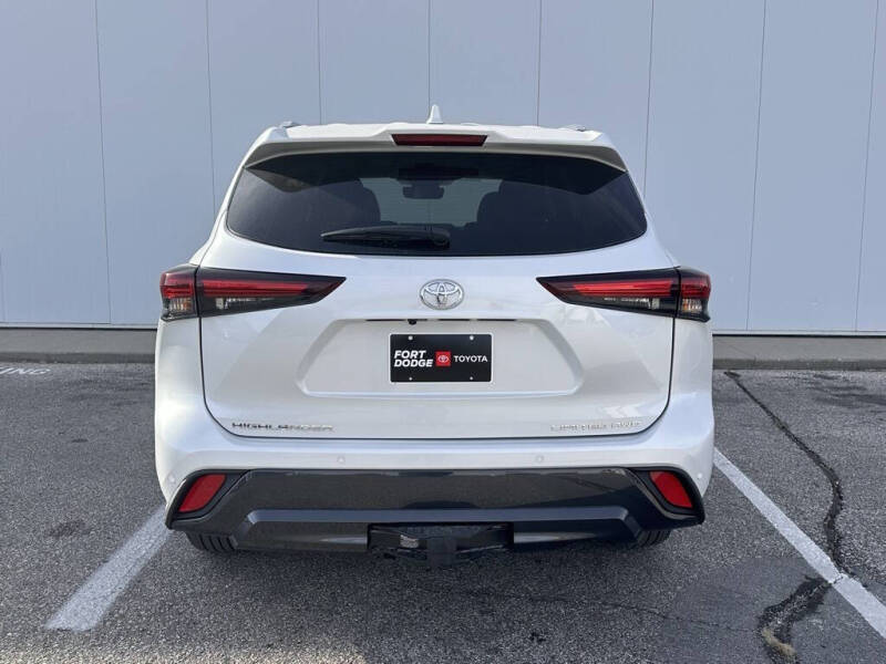 2026 Toyota Highlander Limited