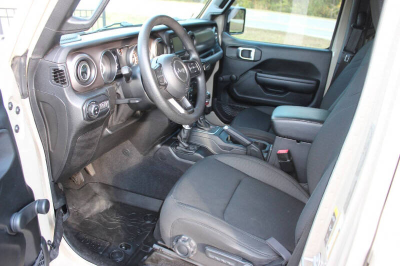 2020 Jeep Gladiator Sport