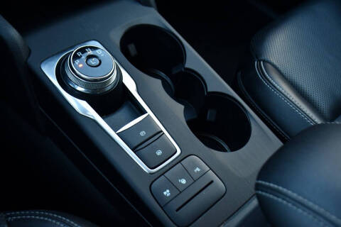 2021 Ford Escape Hybrid Titanium