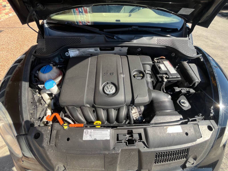 2014 Volkswagen Beetle Convertible 2.5L