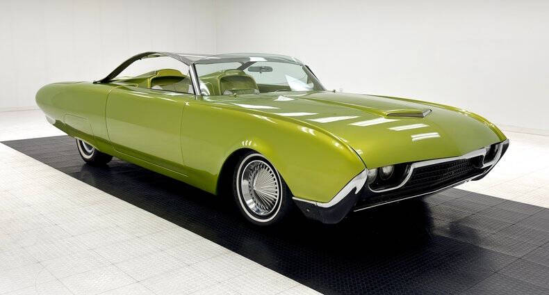 1962 Ford Thunderbird