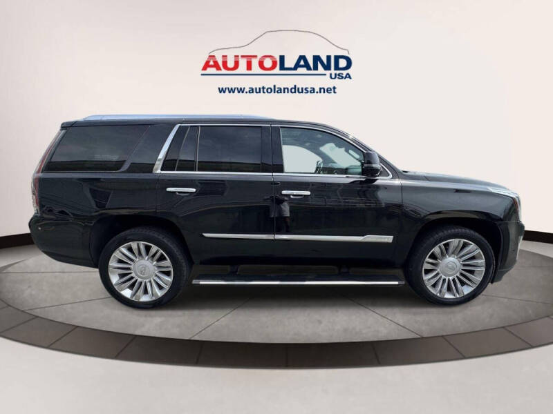 2019 Cadillac Escalade Platinum