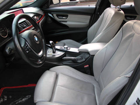 2013 BMW 3 Series 328i