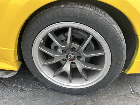 2004 Ford Mustang GT Deluxe