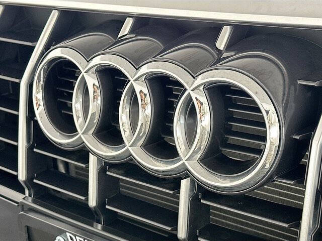 2024 Audi Q3 quattro S line Premium 45 TFSI