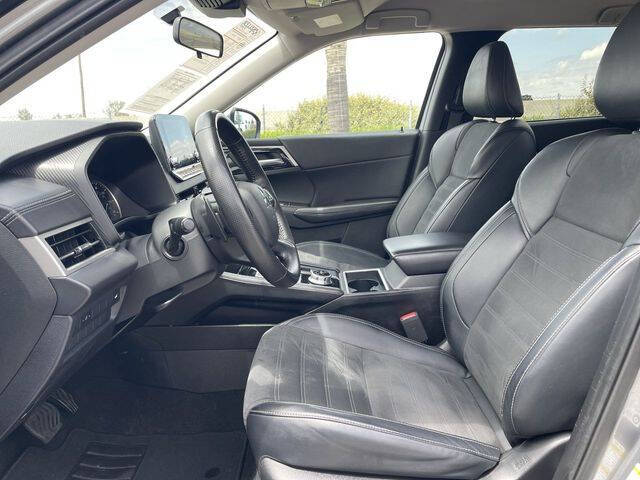 2024 Mitsubishi Outlander SE