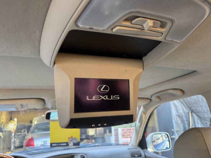 2003 Lexus LX 470