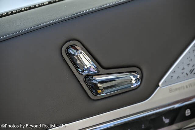 2025 BMW 7 Series 740i xDrive