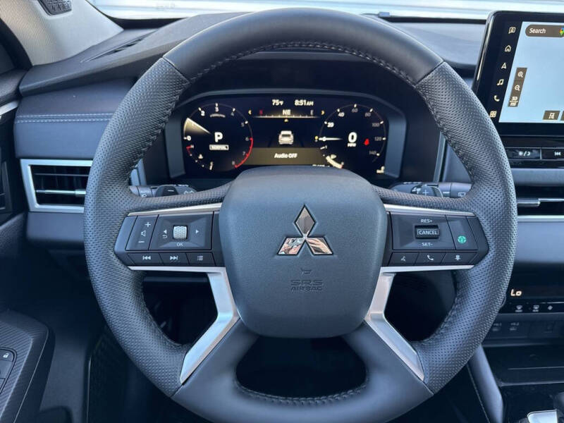 2025 Mitsubishi Outlander SE