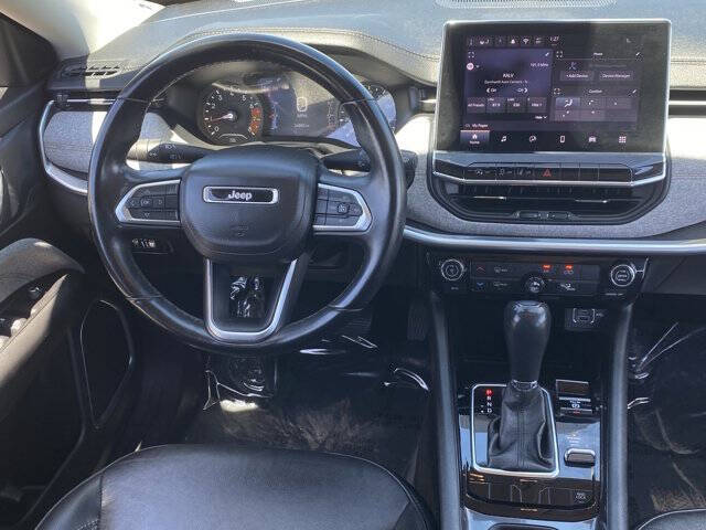 2022 Jeep Compass Latitude Lux