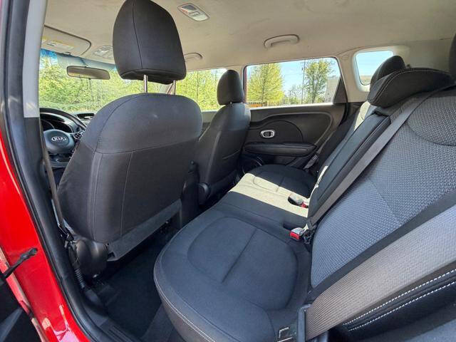 2017 Kia Soul +