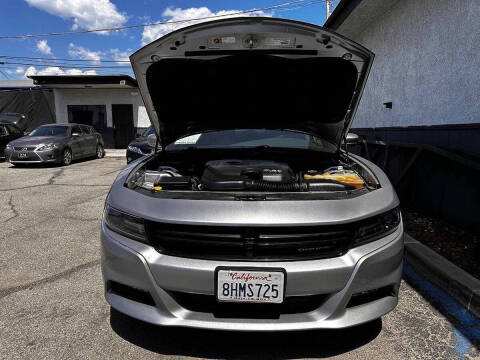 2017 Dodge Charger SXT