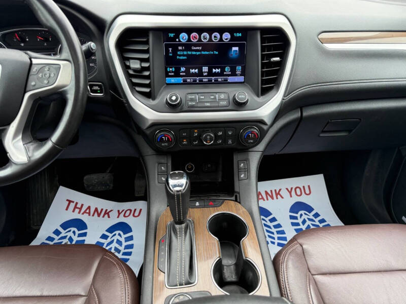 2017 GMC Acadia SLE-2