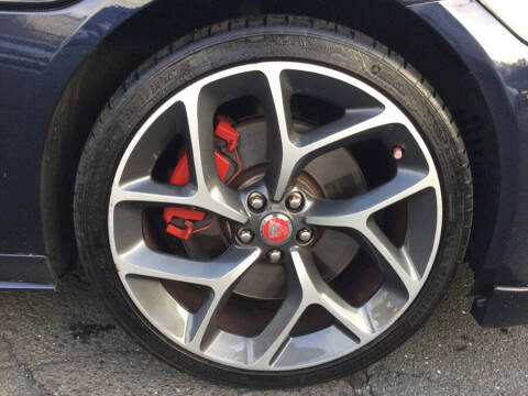 2018 Jaguar XE 35t R-Sport