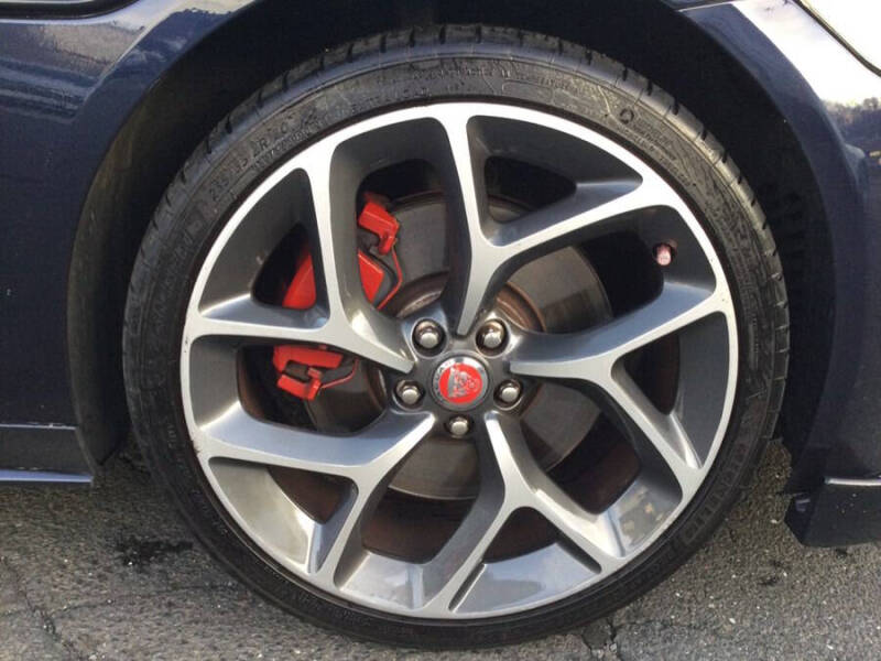 2018 Jaguar XE 35t R-Sport