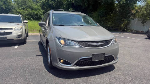 2020 Chrysler Pacifica Touring L