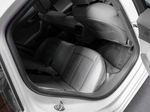 2018 Audi A4 2.0T quattro Prestige