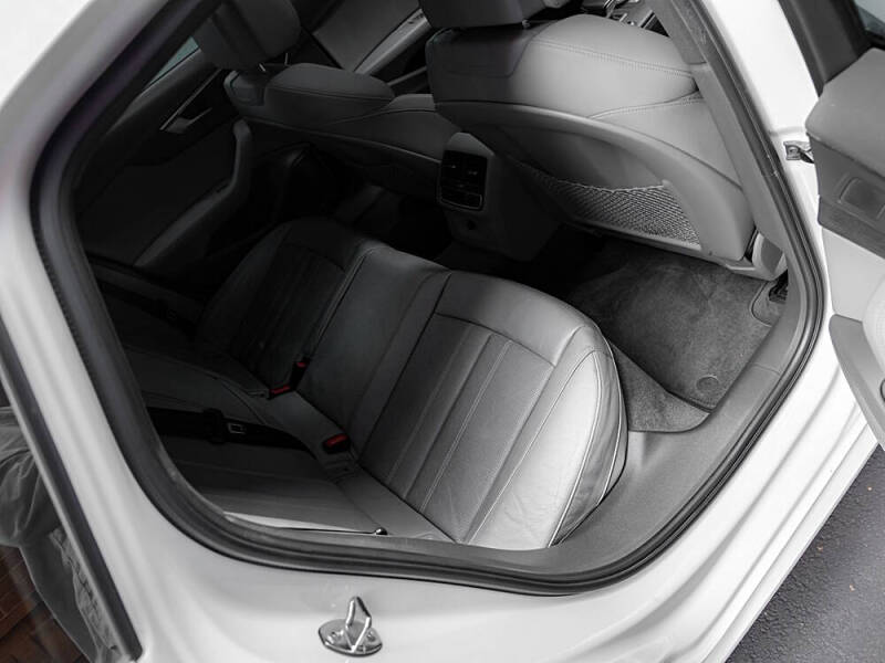 2018 Audi A4 2.0T quattro Prestige