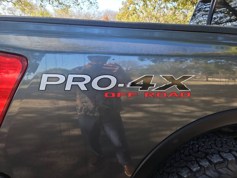 2012 Nissan Titan PRO-4X photo 29