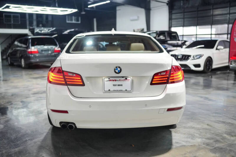 2015 BMW 5 Series 528i