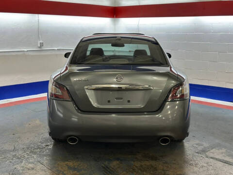 2014 Nissan Maxima