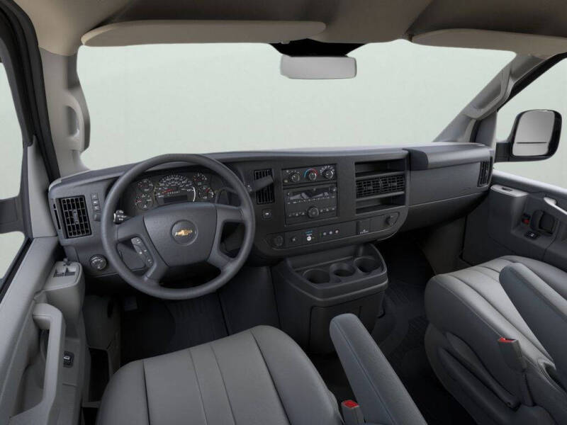 2025 Chevrolet Express 2500