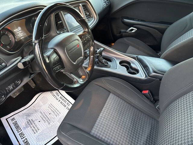 2021 Dodge Challenger SXT