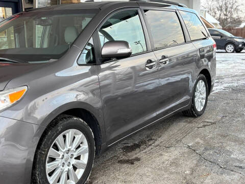 2013 Toyota Sienna Limited 7-Passenger